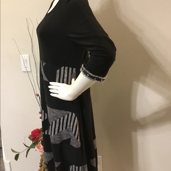 Geometrical BUBBLE DRESS - Picture 5 of 6